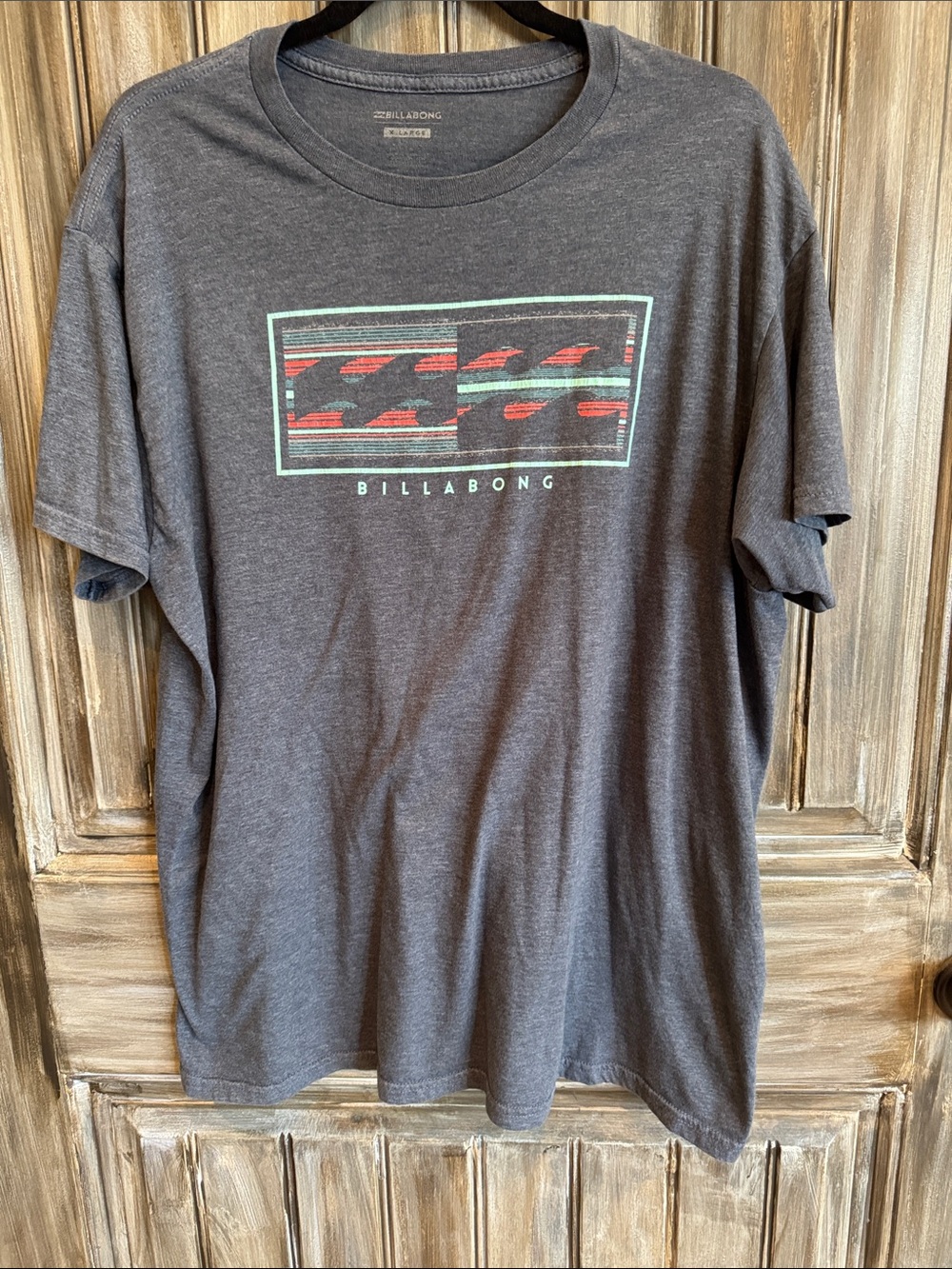Billabong Men's Charcoal/Blue Graphic Tee with Teal and Red Accents